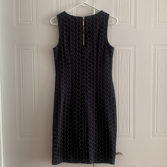 Trisisto Hexagon print Cocktail dress - Picture 5 of 8